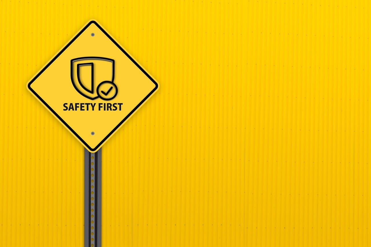 geralt-safety-first-6379751-1280